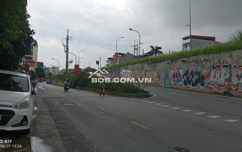 CẦN BÁN ĐẤT ĐẸP TẠI NGỌC THỤY – LONG BIÊN – HÀ NỘI

 Vị trí: Ngọc Thụy, Long Biên
 Diện tích: 184m², GIÁ 36 TỶ
 Mặt tiền: 9.6m – có thể